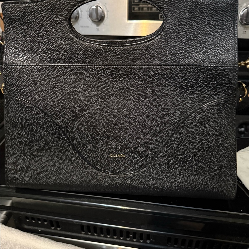 New Oleada Captain Bag